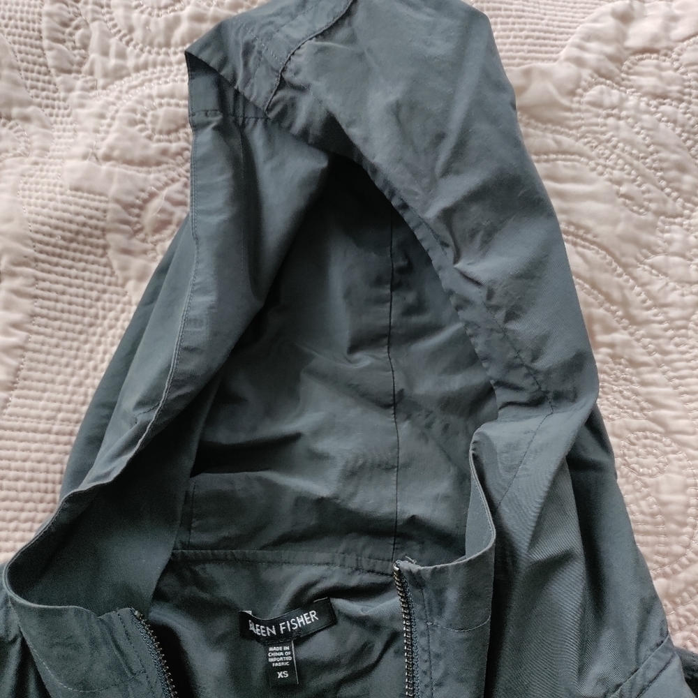 EILEEN Fisher Women's Gray Hooded Windbreaker Size XS - Picture 4 of 8